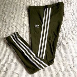 Adidas sweatpants / joggers XS 6 Like New